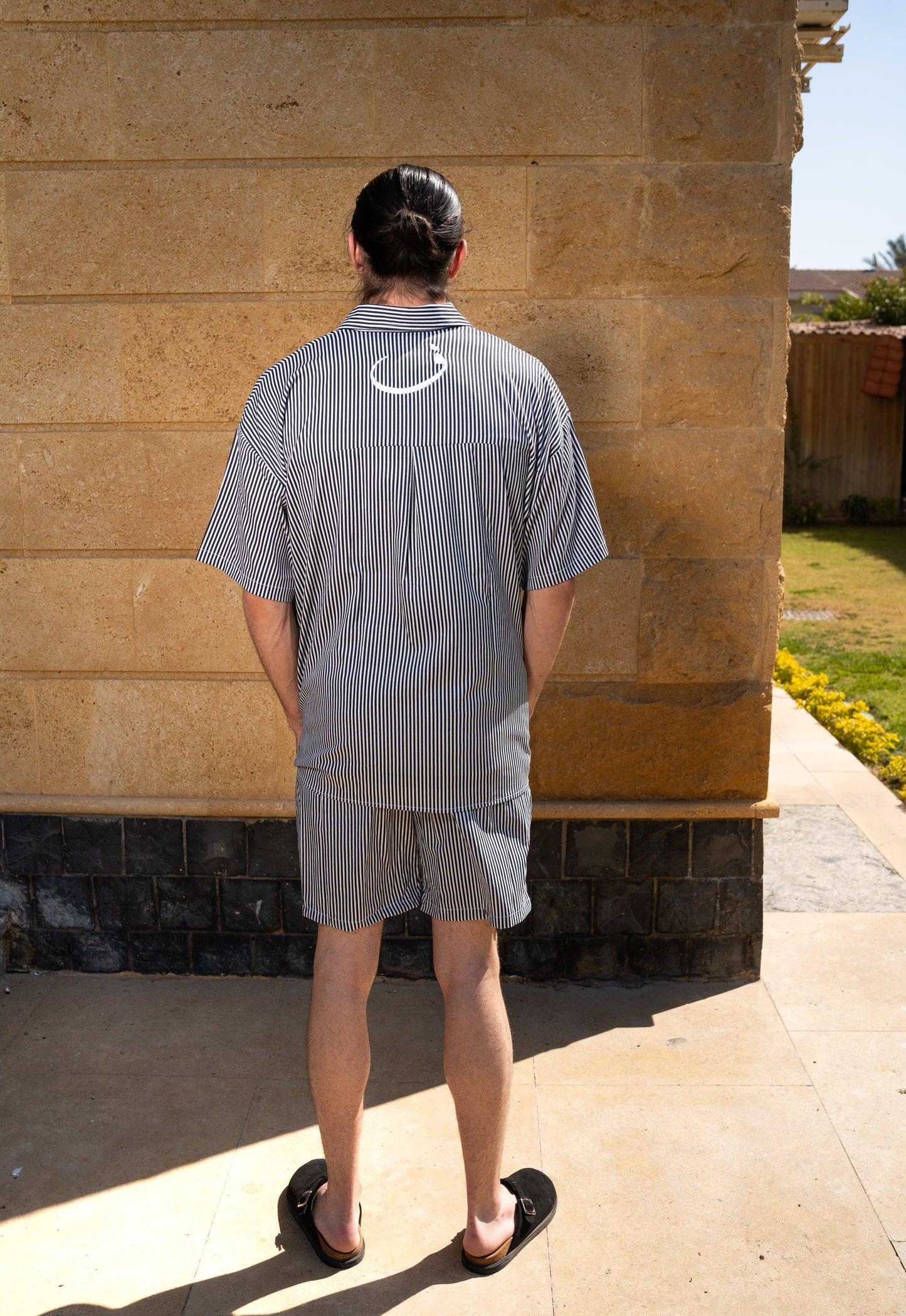 The ‘ف' chemise (Black)