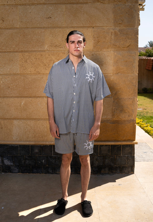 The ‘ف' chemise (Black)